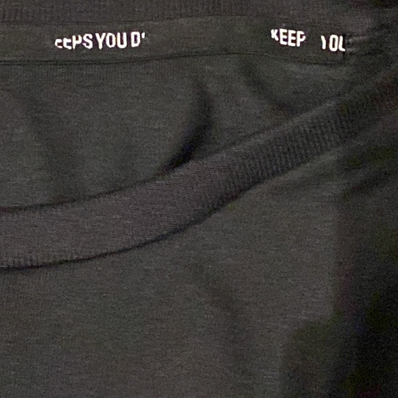 Puma activewear black tee, polyester/nylon white puma logo - Picture 5 of 5